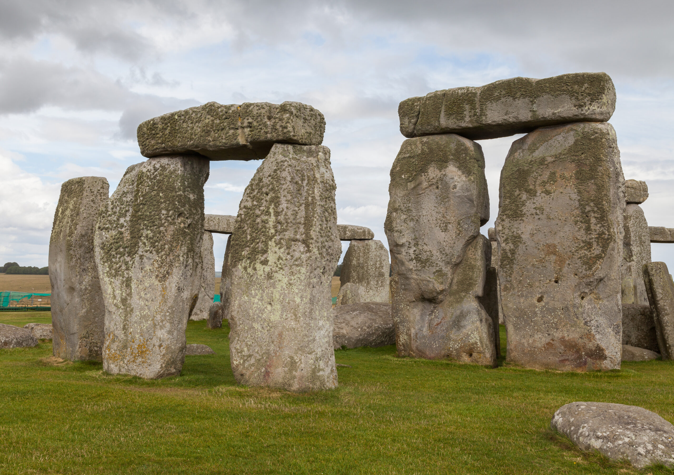 Le cercle de pierres de Stonehenge dans la campagne du Wiltshire